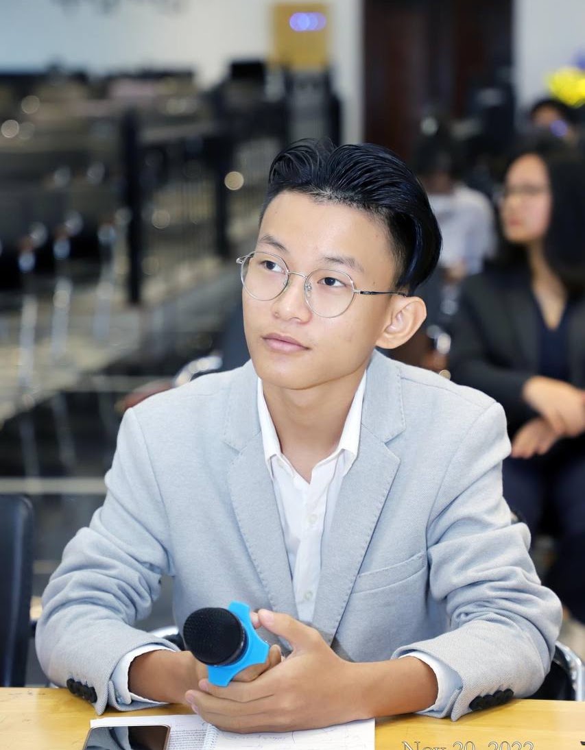 Mr. Oueng Songkrea